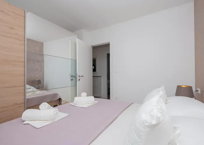 Apartment 18 Makarska